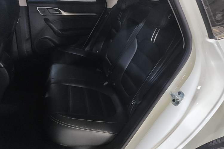 Used MG 6 2017 20T Automatic Luxury Smart Connect Version China V Standard Left Rear Seat