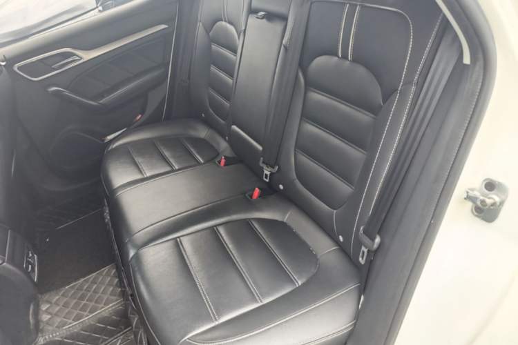 Used MG 6 2017 20T Automatic Luxury Smart Connect Version China V Standard Left Rear Seat