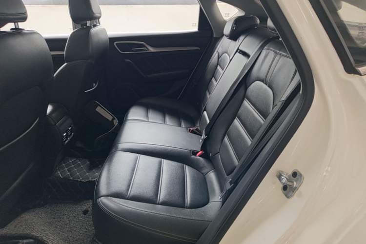 Used MG 6 2017 20T Manual Luxury Smart Connect Version China V Standard Left Rear Seat