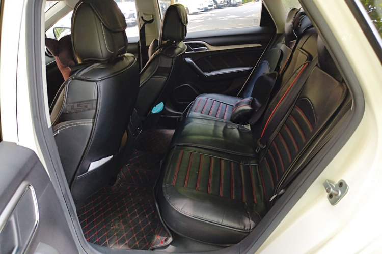Used MG 6 2017 20T Automatic Luxury Smart Connect Version China V Standard Left Rear Seat