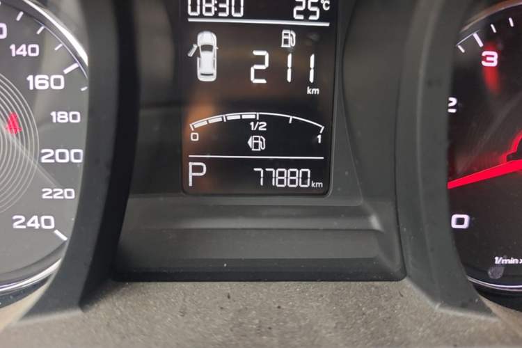 Used MG 6 2017 20T Automatic Elite Smart Connect Version China V Standard Odometer Close Up