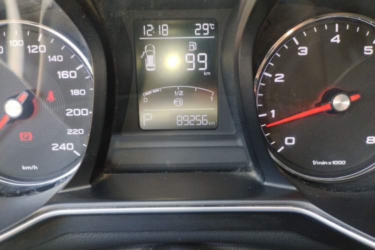 Used MG 6 2017 20T Automatic Elite Smart Connect Version China V Standard Odometer Close Up