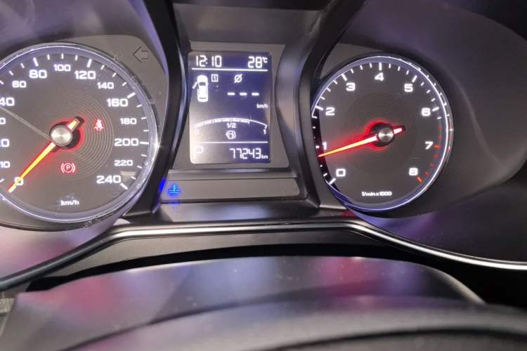 Used MG 6 2017 20T Automatic Luxury Smart Connect Version China V Standard Odometer Close Up