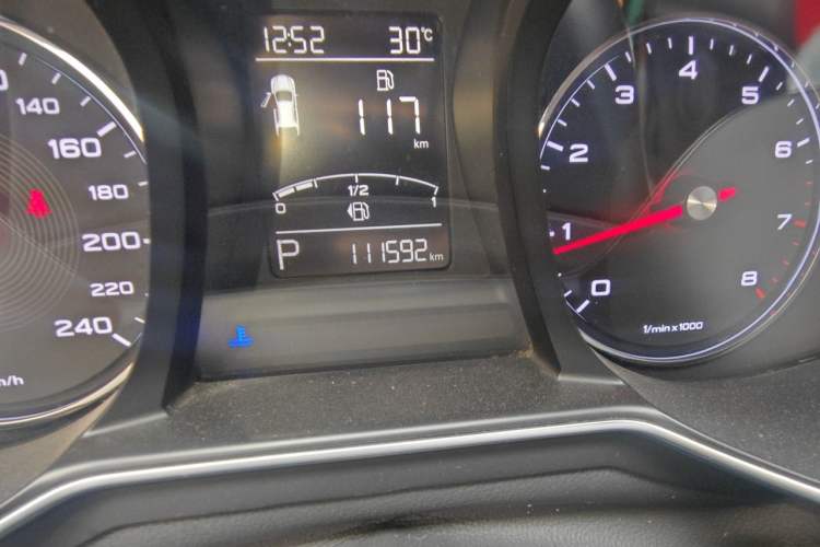 Used MG 6 2017 20T Automatic Elite Smart Connect Version China V Standard Odometer Close Up
