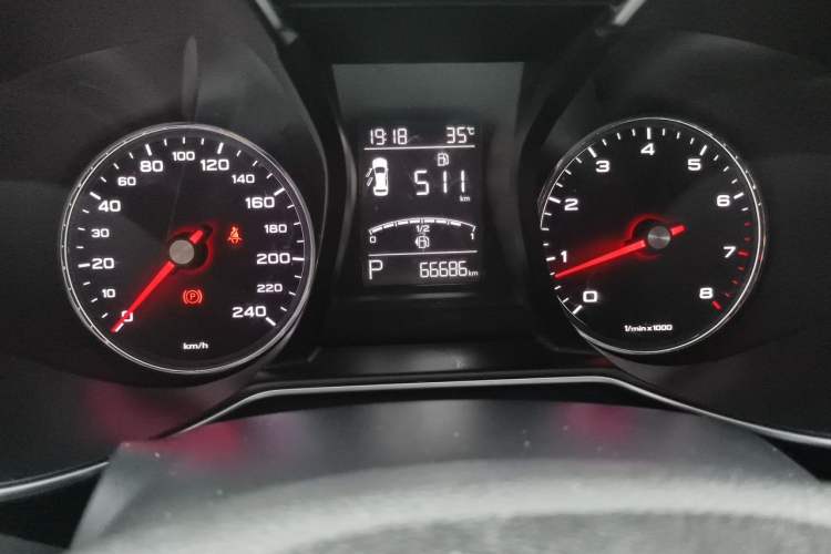 Used MG 6 2017 20T Automatic Elite Smart Connect Version China V Standard Odometer Close Up