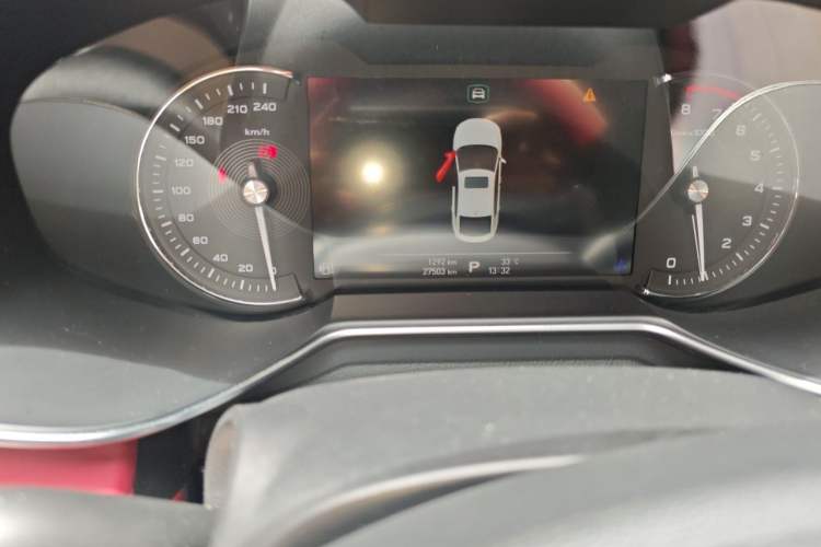 Used MG 6 2017 20T Automatic Trophy Prestige Internet Edition China V Standard Odometer Close Up