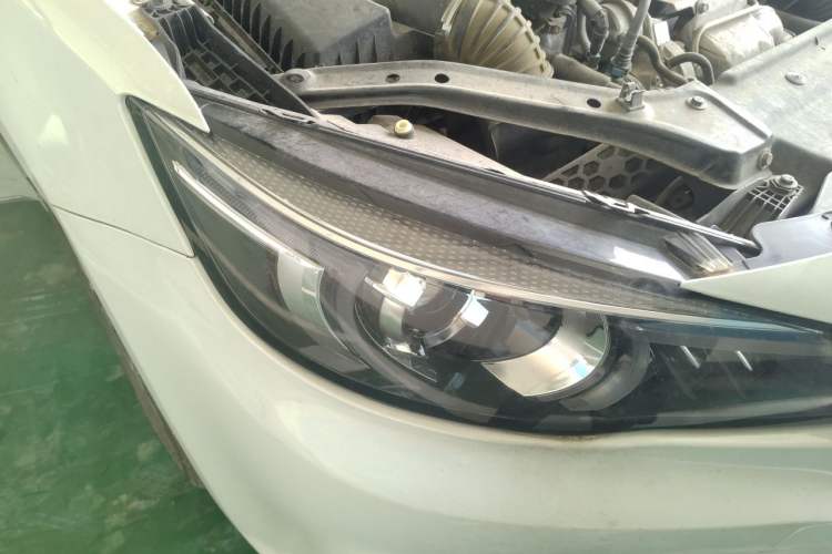 Used MG 6 2017 20T Automatic Luxury Smart Connect Version China V Standard Right Front Headlight