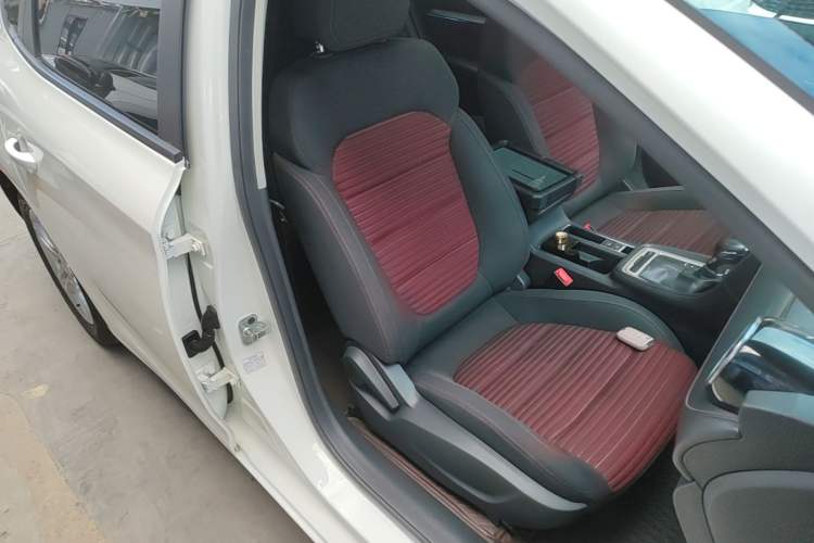 Used MG 6 2017 20T Automatic Elite Smart Connect Version China V Standard Right Front Seat