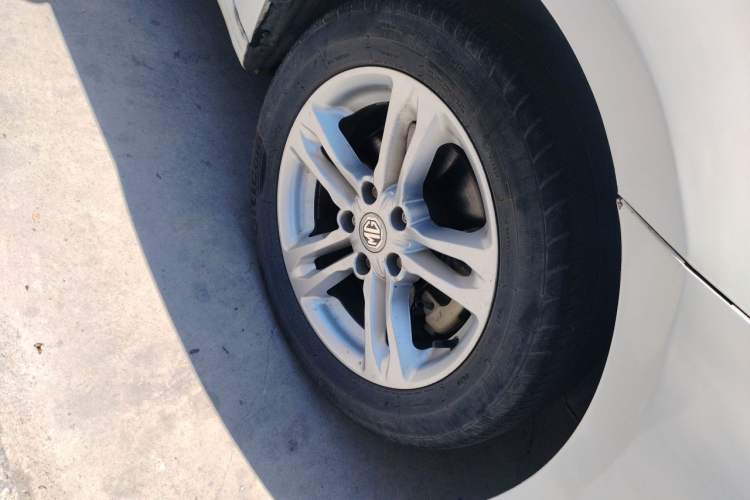 Used MG 6 2017 20T Automatic Elite Smart Connect Version China V Standard Right Front Wheel Hub