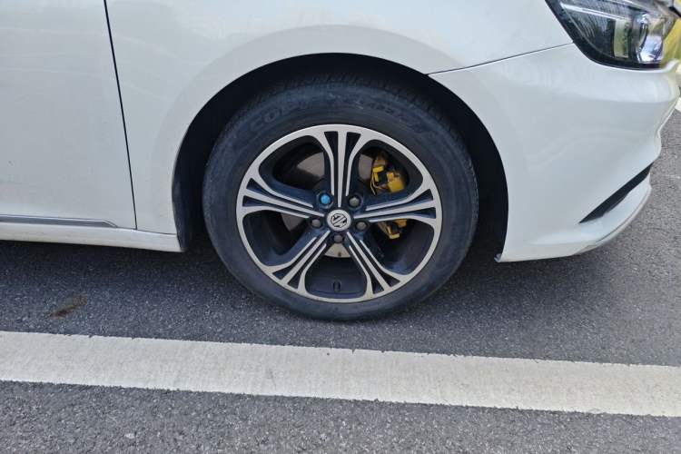 Used MG 6 2017 20T Automatic Luxury Smart Connect Version China V Standard Right Front Wheel Hub