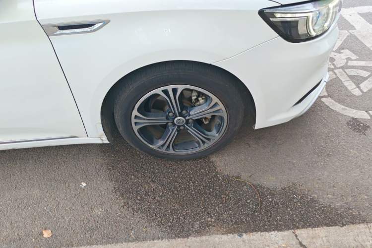 Used MG 6 2017 20T Automatic Luxury Smart Connect Version China V Standard Right Front Wheel Hub