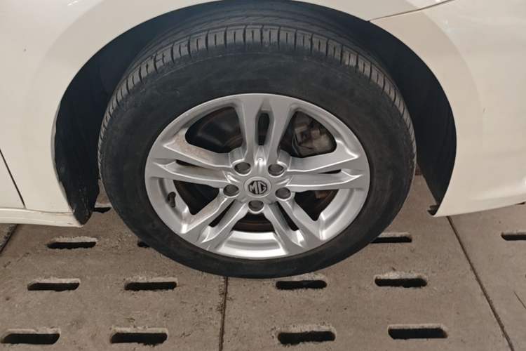 Used MG 6 2017 20T Automatic Elite Smart Connect Version China V Standard Right Front Wheel Hub