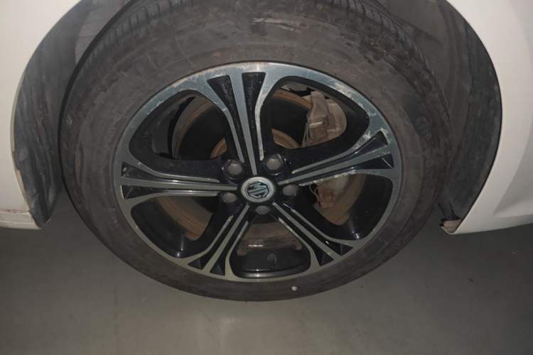 Used MG 6 2017 20T Automatic Luxury Smart Connect Version China V Standard Right Front Wheel Hub