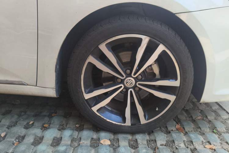 Used MG 6 2017 20T Automatic Trophy Prestige Internet Edition China V Standard Right Front Wheel Hub
