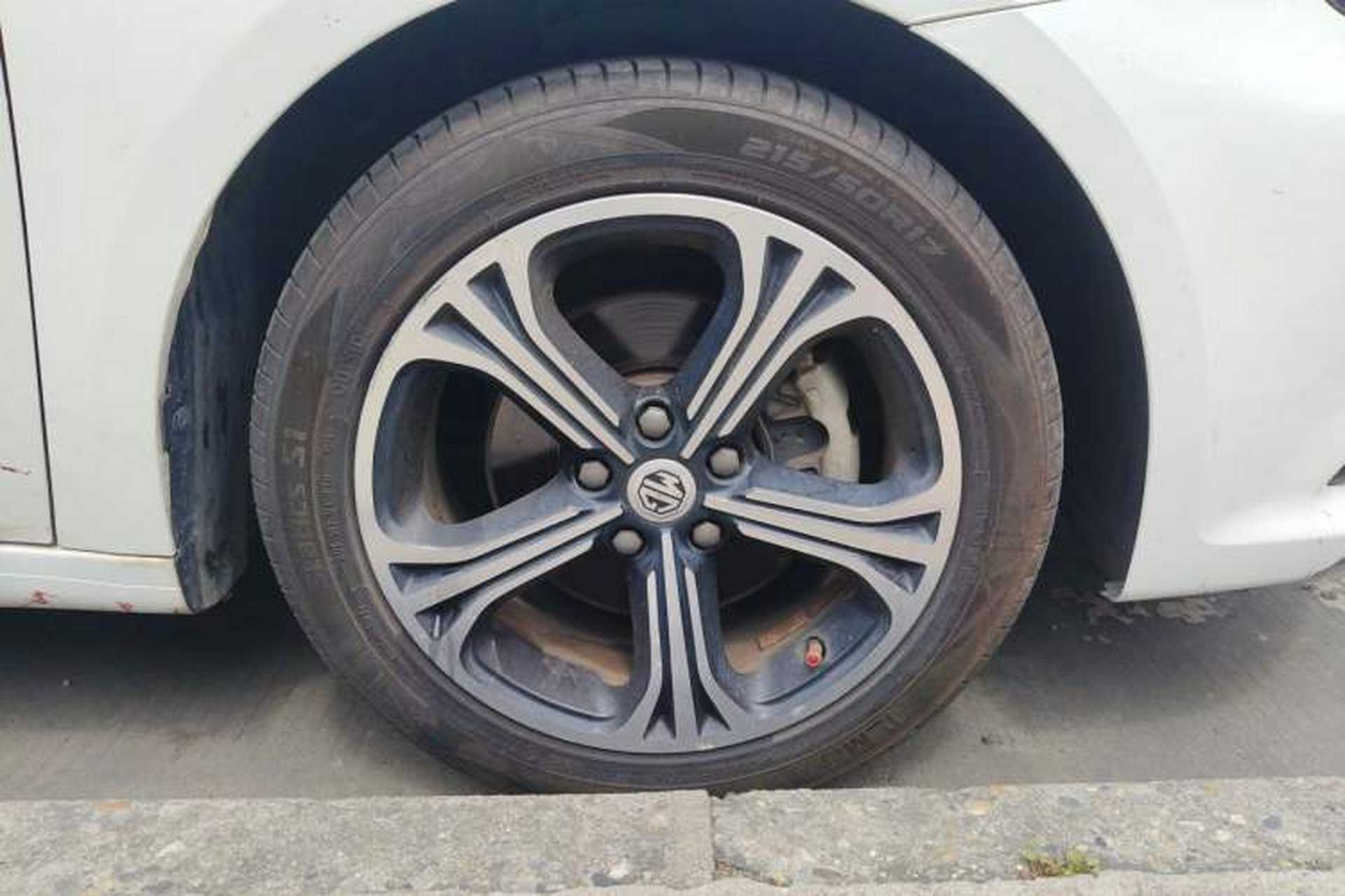 Used MG 6 2017 20T Automatic Luxury Smart Connect Version China V Standard Right Front Wheel Hub