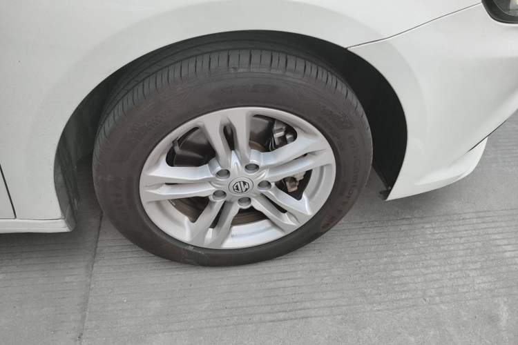 Used MG 6 2017 20T Automatic Elite Smart Connect Version China V Standard Right Front Wheel Hub