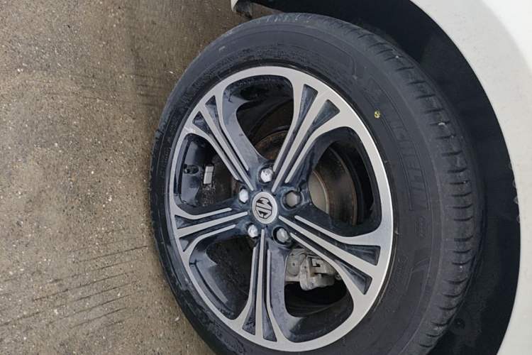 Used MG 6 2017 20T Automatic Luxury Smart Connect Version China V Standard Right Rear Wheel Hub