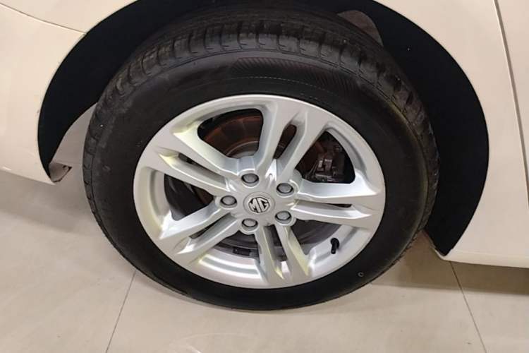 Used MG 6 2017 20T Automatic Elite Smart Connect Version China V Standard Right Rear Wheel Hub