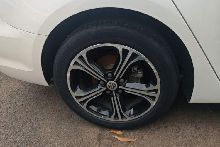 Used MG 6 2017 20T Automatic Luxury Smart Connect Version China V Standard Right Rear Wheel Hub