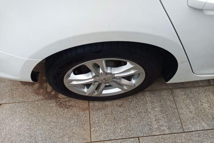 Used MG 6 2017 20T Automatic Elite Smart Connect Version China V Standard Right Rear Wheel Hub