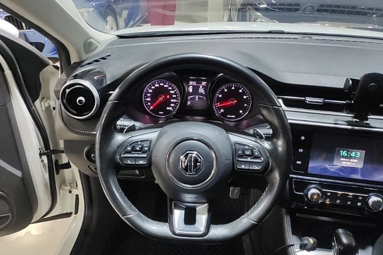 Used MG 6 2017 20T Automatic Luxury Smart Connect Version China V Standard Steering Wheel