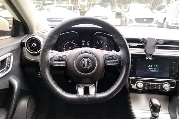Used MG 6 2017 20T Automatic Elite Smart Connect Version China V Standard Steering Wheel