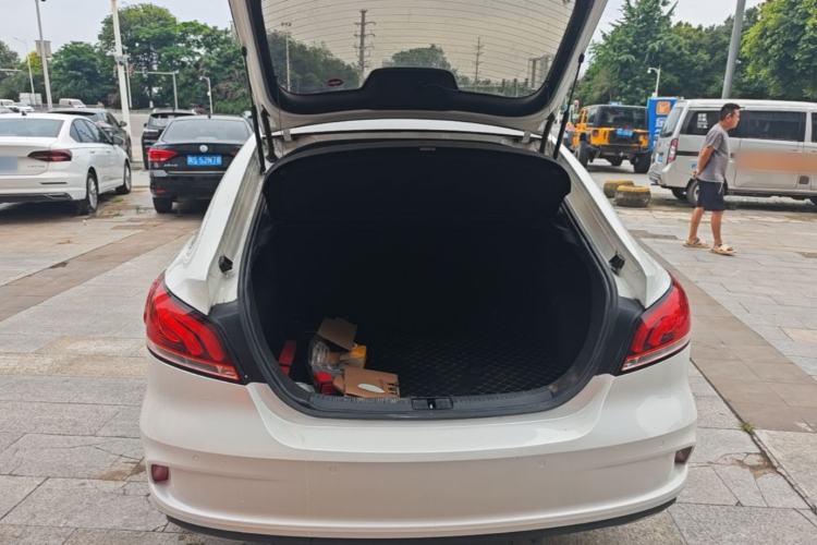Used MG 6 2017 20T Automatic Luxury Smart Connect Version China V Standard Trunk