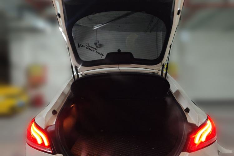 Used MG 6 2017 20T Manual Luxury Smart Connect Version China V Standard Trunk