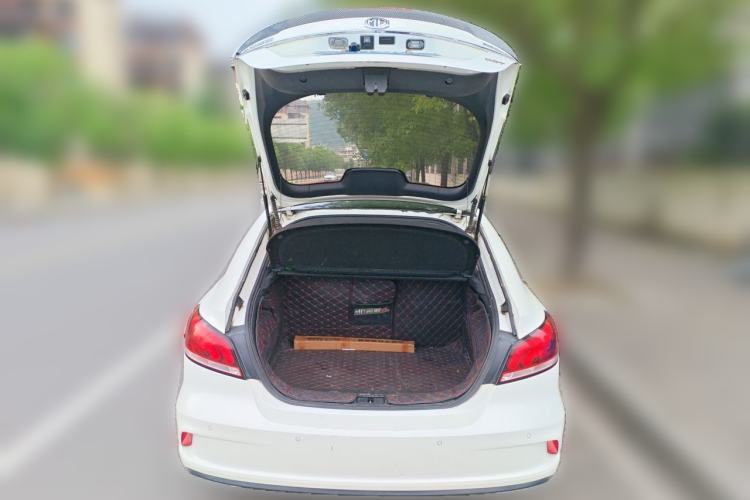Used MG 6 2017 20T Automatic Luxury Smart Connect Version China V Standard Trunk