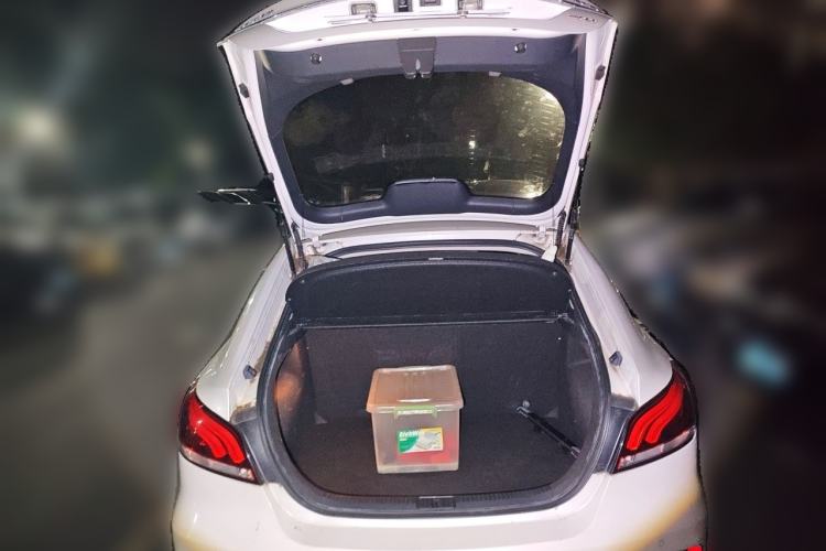 Used MG 6 2017 20T Automatic Luxury Smart Connect Version China V Standard Trunk