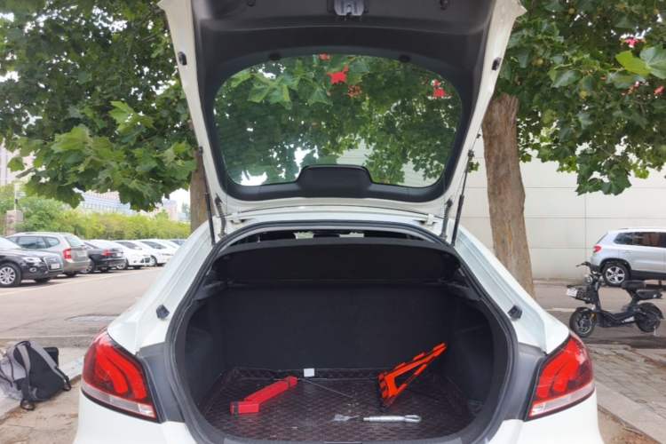 Used MG 6 2017 20T Manual Elite Smart Connect Version China V Standard Trunk