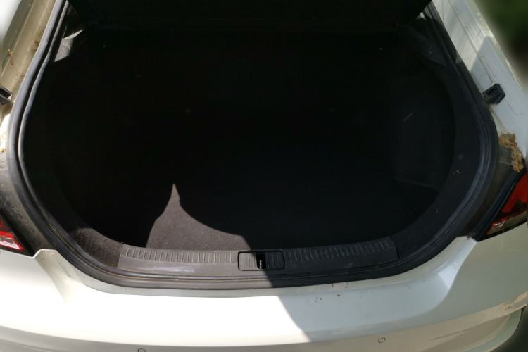 Used MG 6 2017 20T Automatic Luxury Smart Connect Version China V Standard Trunk