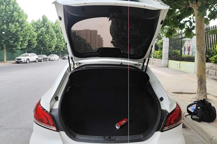 Used MG 6 2017 20T Automatic Luxury Smart Connect Version China V Standard Trunk