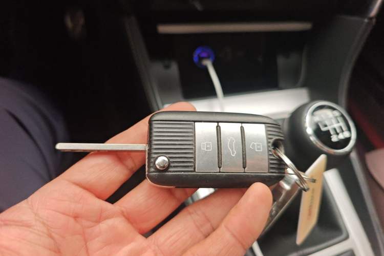 Used MG 6 2017 20T Manual Luxury Smart Connect Version China V Standard Vehicle Key