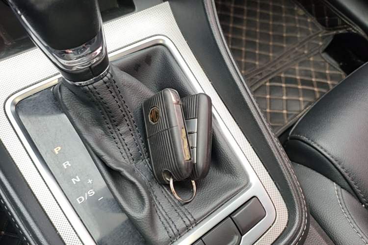 Used MG 6 2017 20T Automatic Luxury Smart Connect Version China V Standard Vehicle Key