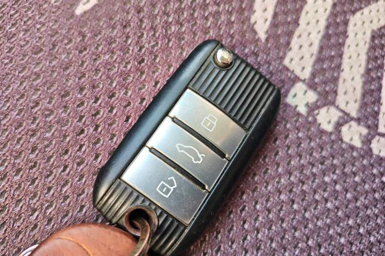 Used MG 6 2017 20T Manual Luxury Smart Connect Version China V Standard Vehicle Key