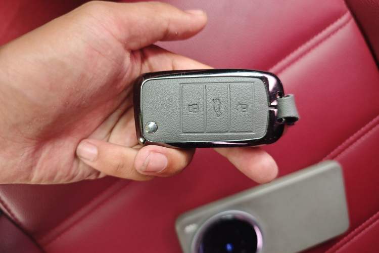 Used MG 6 2017 20T Automatic Trophy Prestige Internet Edition China V Standard Vehicle Key