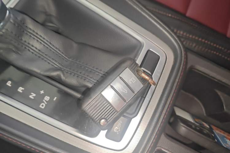 Used MG 6 2017 20T Automatic Elite Smart Connect Version China V Standard Vehicle Key