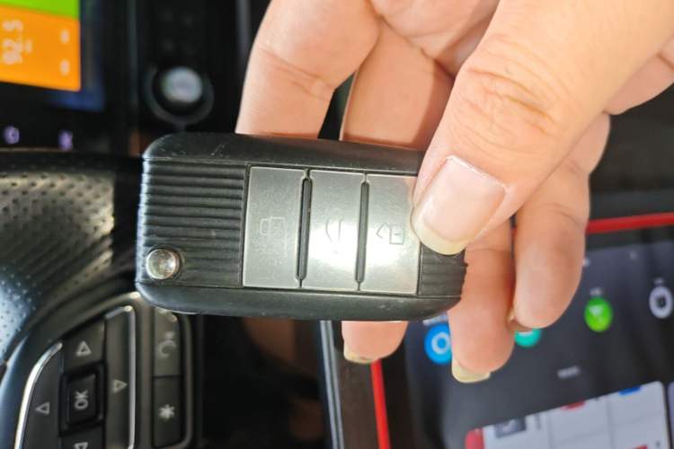 Used MG 6 2017 20T Automatic Luxury Smart Connect Version China V Standard Vehicle Key
