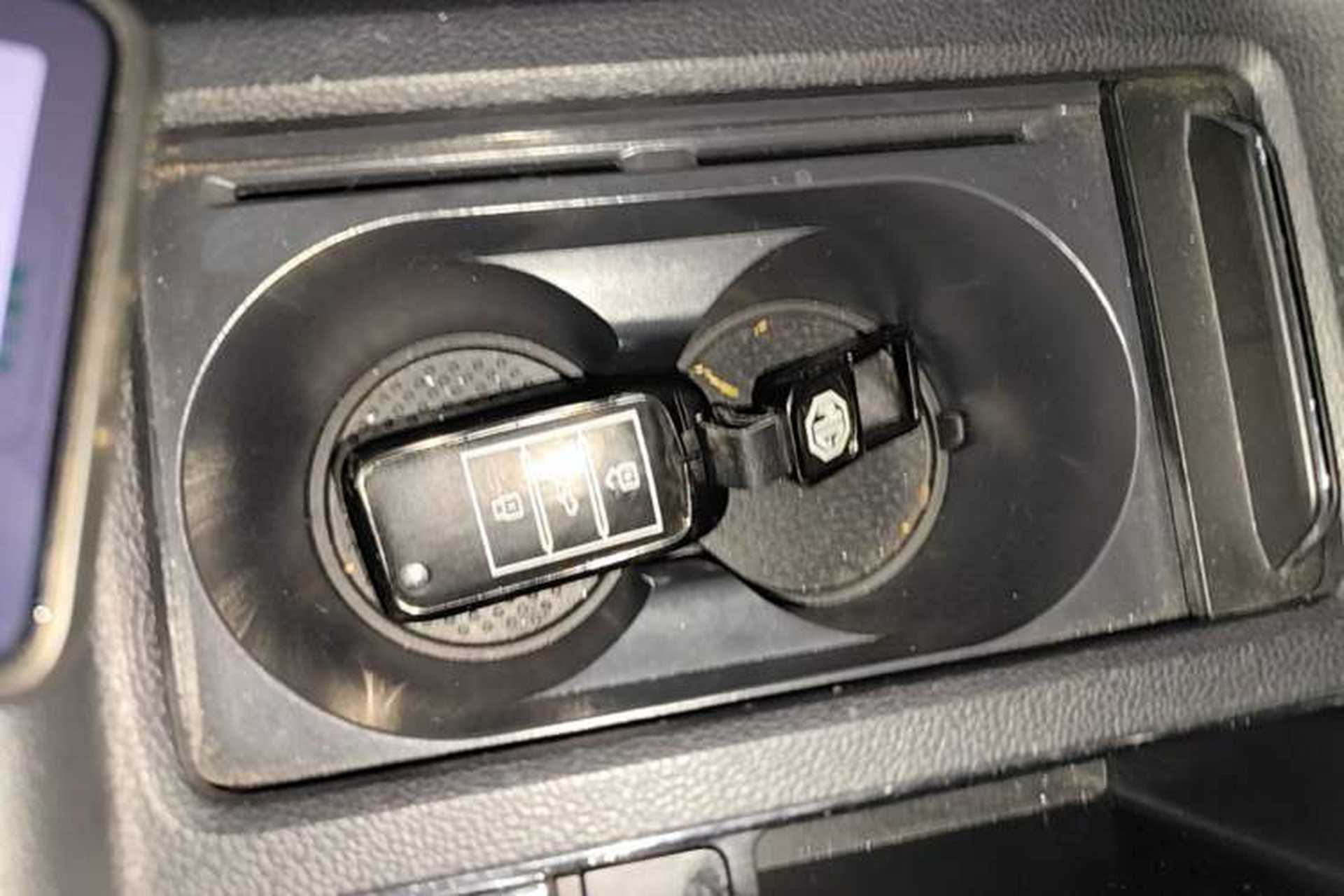 Used MG 6 2017 20T Automatic Luxury Smart Connect Version China V Standard Vehicle Key