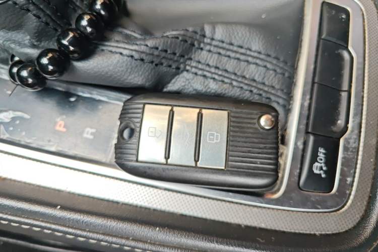 Used MG 6 2017 20T Automatic Luxury Smart Connect Version China V Standard Vehicle Key