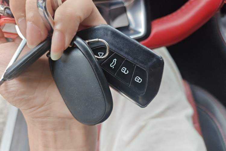 Used MG 6 2017 20T Automatic Elite Smart Connect Version China V Standard Vehicle Key