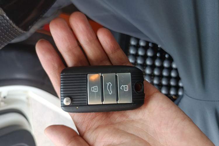 Used MG 6 2017 20T Automatic Luxury Smart Connect Version China V Standard Vehicle Key