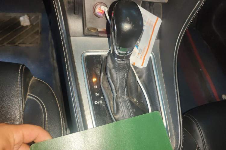 Used MG 6 2018 20T Automatic Luxury Smart Connectivity Version China VI Standard Gear Lever