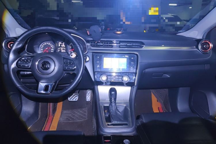 Used MG 6 2018 20T Automatic Luxury Smart Connectivity Version China VI Standard Center Console