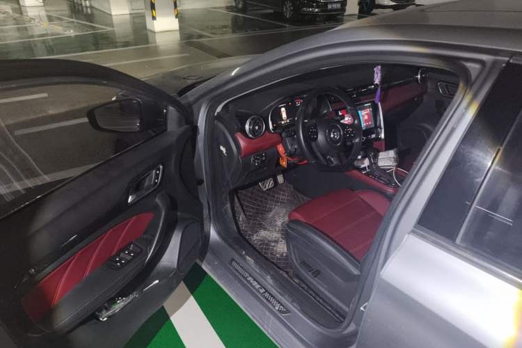 Used MG 6 2018 20T Automatic Trophy Premium Internet Edition China VI Standard Driver Seat