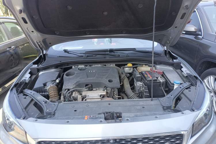 Used MG 6 2018 20T Automatic Luxury Smart Connectivity Version China VI Standard Engine Bay