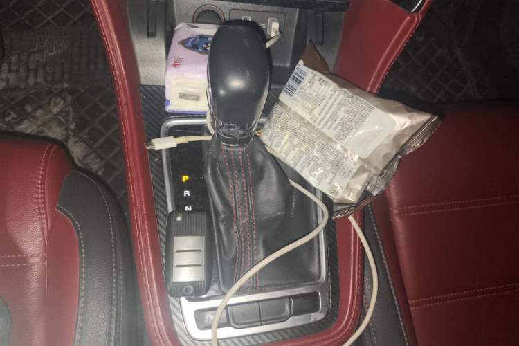 Used MG 6 2018 20T Automatic Trophy Premium Internet Edition China VI Standard Gear Lever
