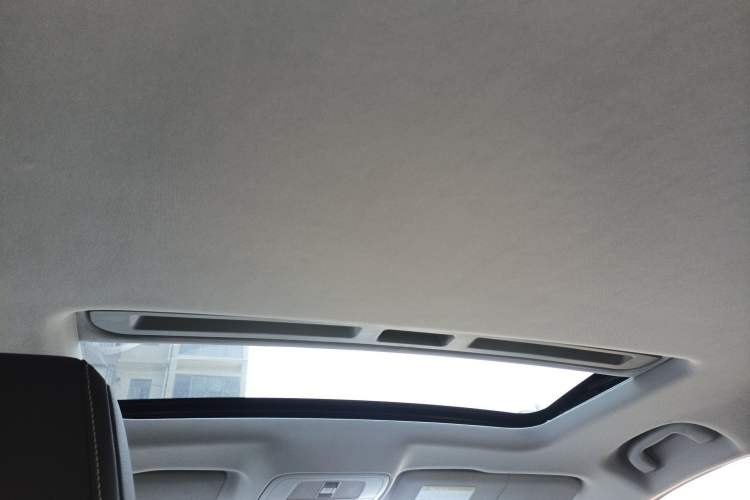 Used MG 6 2018 20T Automatic Luxury Smart Connectivity Version China VI Standard Headliner