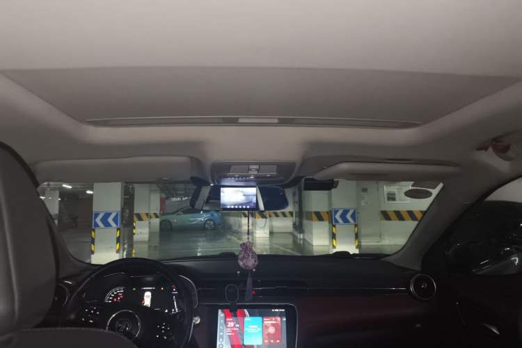 Used MG 6 2018 20T Automatic Trophy Premium Internet Edition China VI Standard Headliner